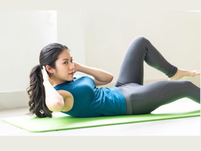 Thực hiện một số bài Pilates đơn giản tại nhà