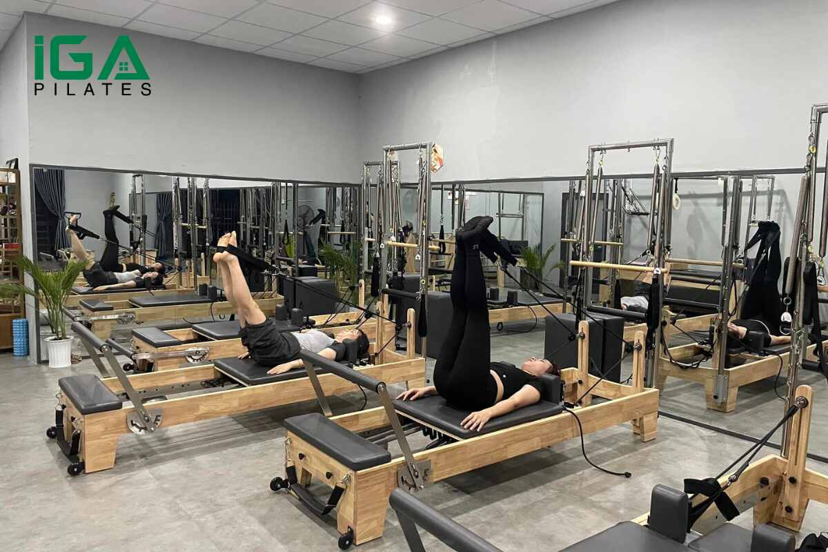 Máy tập Pilates Reformer Tower