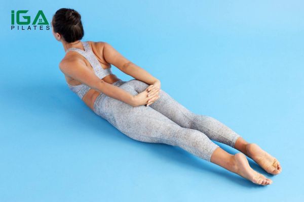 Bài tập Pilates Double Leg Kick là gì?