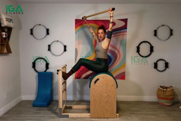 bai-tap-pilates-twist.jpg