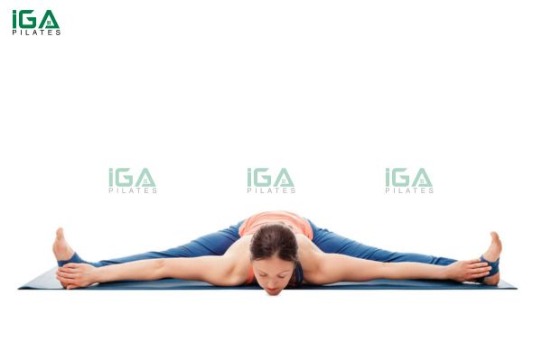 bai-tap-yoga-xoac-chan-khong-chi-giup-keo-gian-ma-con-mang-den-su-thu-gian-sau-cho-tam-tri.jpg
