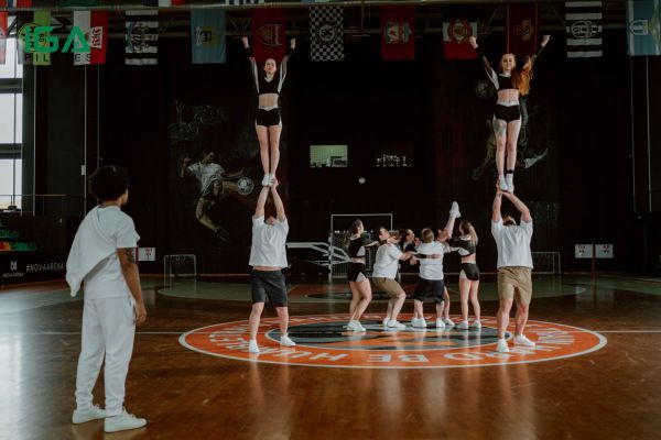 Cheerleading thúc đẩy tinh thần đồng đội và khả năng làm việc nhóm