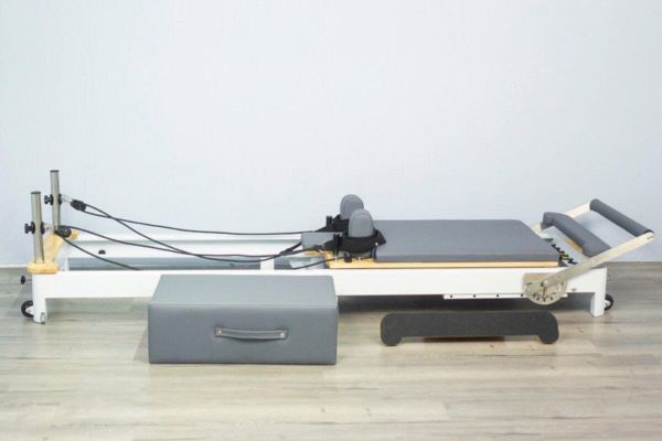 han-che-lon-nhat-cua-may-tap-pilates-noi-dia-la-thieu-su-da-dang.jpg