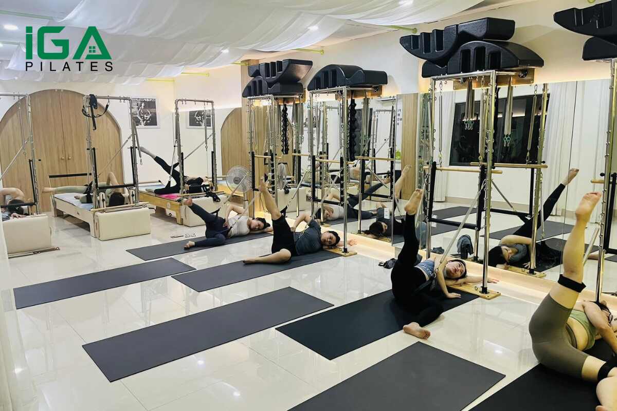 Tháp tập Pilates gắn tường IGA