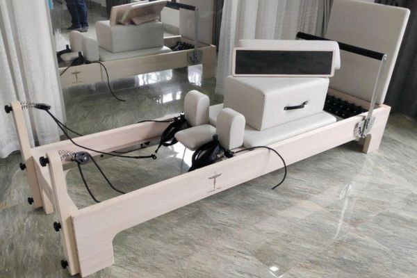 may-tap-pilates-nhap-khau.jpg