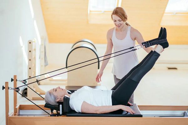 Người cao tuổi có nên tập pilates không?