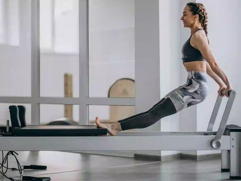 Một giờ tập Pilates sẽ tiêu hao 170 - 250 calo, tùy thuộc vào loại hình và cân nặng của bạn