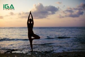 Tư thế cái cây trong Yoga
