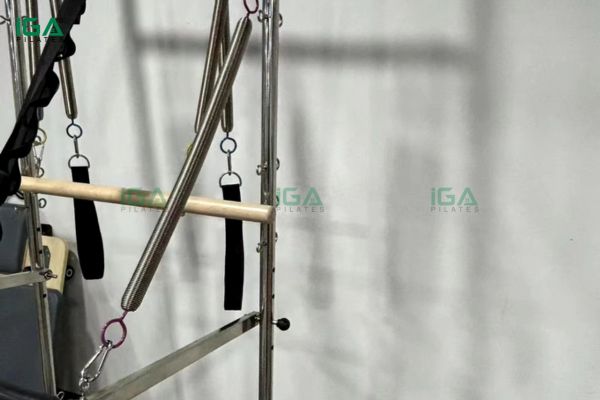 Máy tập Tháp Pilates gắn tường địa chỉ mua tại IGA Pilates an toàn