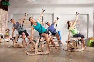 Ghế tập Pilates giúp tăng sự thăng bằng và ổn định cơ thể khi tập luyện
