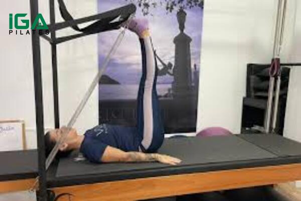 Lợi ích khi tập Pilates Footwork trên Cadillac
