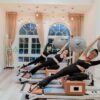 Nhờ Pilates bạn có thể giữ lưng thẳng đẹp và cải thiện chất lượng cuộc sống mỗi ngày