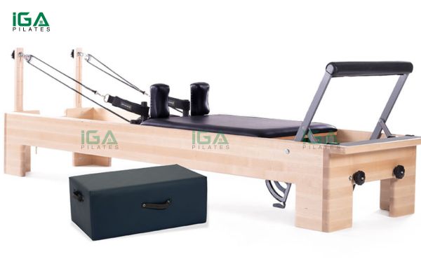 Khám phá lợi ích của bài tập Pilates với máy Reformer cho vóc dáng và sức khỏe 1 Bài tập Pilates với máy Reformer khái niệm bạn nên biết
