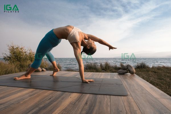 Top 10 bài tập yoga kéo dài chân hiệu quả tại nhà cho người mới bắt đầu 5 Tư thế đơn giản nhưng hiệu quả trong việc cải thiện chiều cao