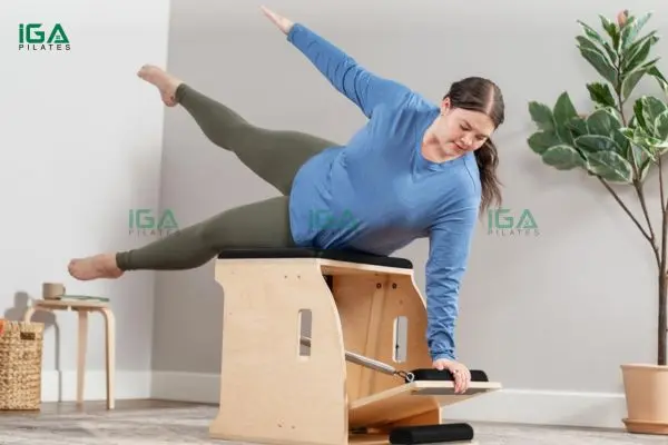 Pilates Star trên Wunda Chair và Reformer giúp cơ core mạnh mẽ hơn