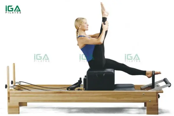 Hướng dẫn thực hiện bài tập Pilates Tree trên Reformer cho dáng đẹp và cơ thể khỏe mạnh 5 Bài tập Tree trên Reformer thích hợp cho người muốn cải thiện dáng và giảm đau lưng