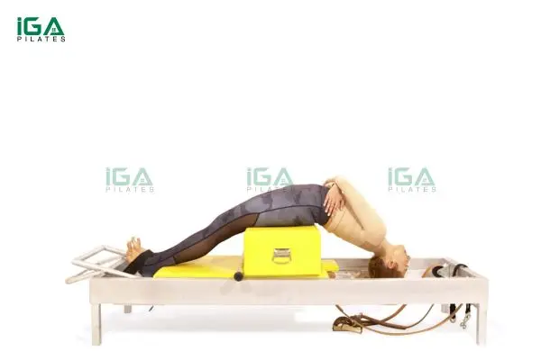 Hướng dẫn thực hiện bài tập Pilates Tree trên Reformer cho dáng đẹp và cơ thể khỏe mạnh 8 Kết hợp với Short Box Series
