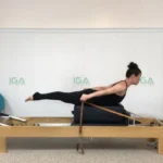 Khi tập đúng kỹ thuật vai và cột sống được bảo vệ khỏi các áp lực sai hướng