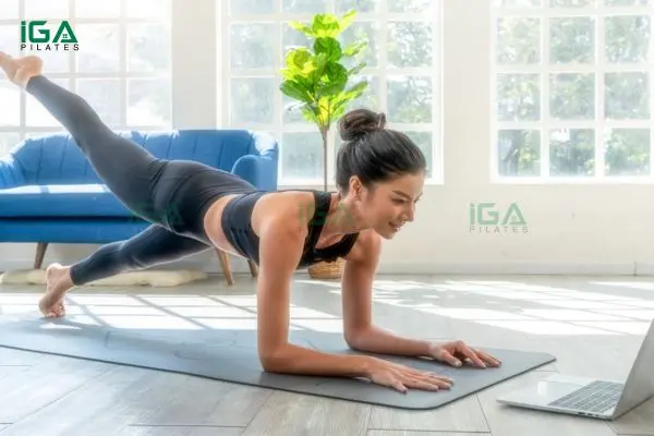 Các bài tập pilates tại nhà hiệu quả cho người mới bắt đầu 8 Không gian yên tĩnh tại nhà giúp tập trung tốt hơn khi tập pilates