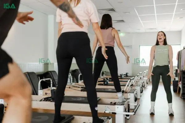 Lợi ích của pilates đối với vận động viên trong nâng cao hiệu suất và phòng ngừa chấn thương 6 Pilates giúp cân bằng cơ bắp và hạn chế tình trạng lệch trục vận động