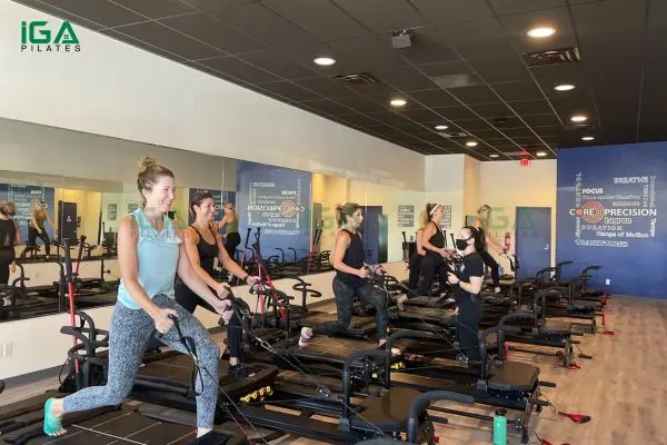 Megaformer phù hợp với người muốn thử thách cường độ cao hơn pilates truyền thống